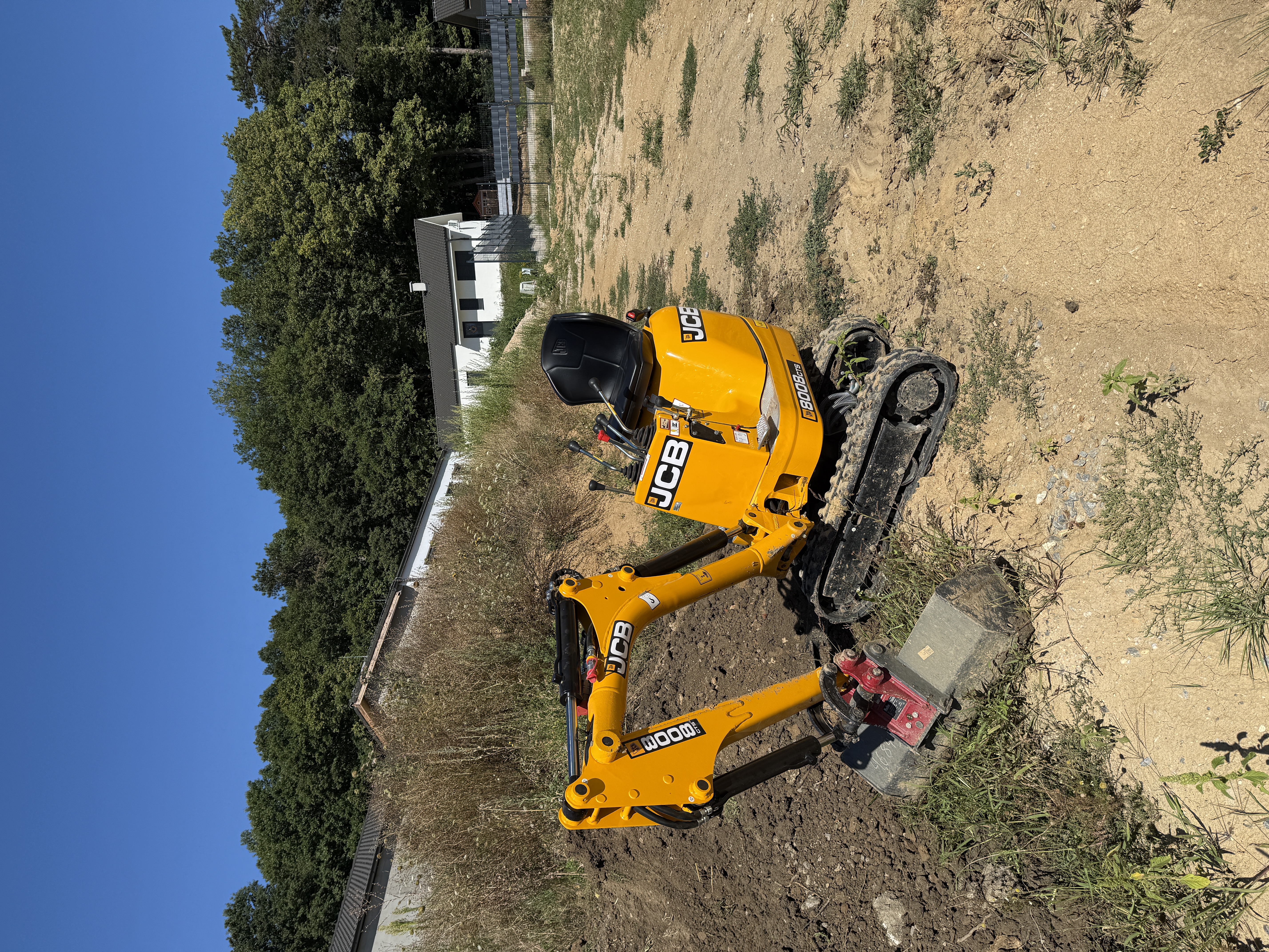 Minibagr – výkopové práce